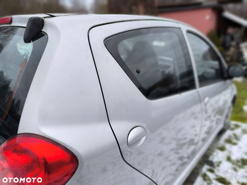 Toyota Aygo City - 17