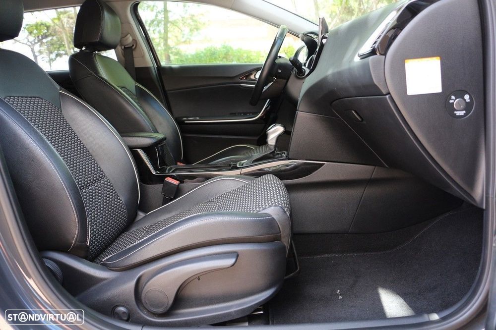 Kia Ceed SW 1.6 GDi PHEV Tech 6DCT - 19