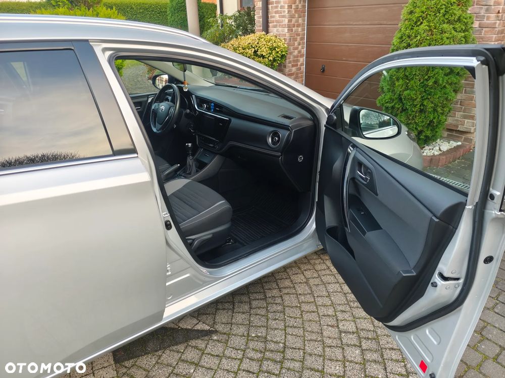 Toyota Auris 1.6 Dynamic - 15