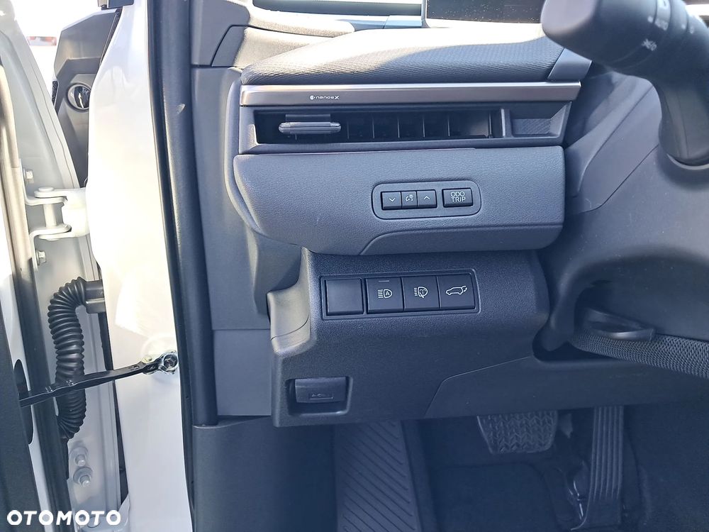 Toyota bZ4X 73.1kWh Executive - 24