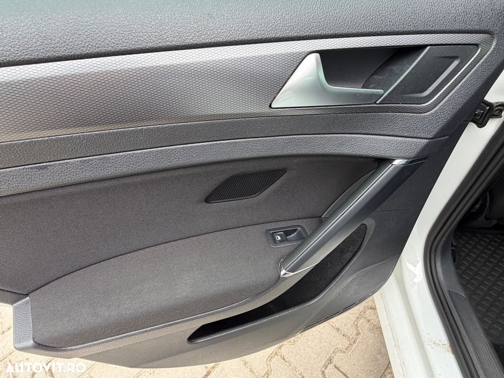 Volkswagen Golf 1.6 TDI BlueMotion Technology DSG Cup - 31