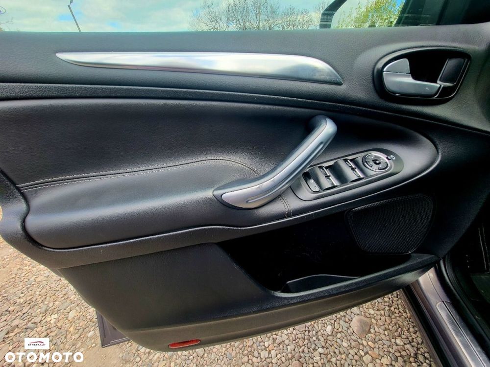 Ford S-Max - 12