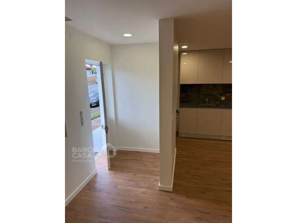 Apartamento T2+1 totalmente remodelado em Oliveira - Barcelos - Grande imagem: 4/11
