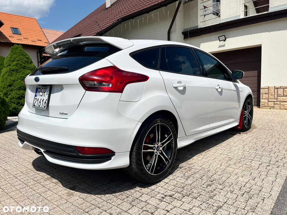 Ford Focus 2.0 EcoBoost ST - 5