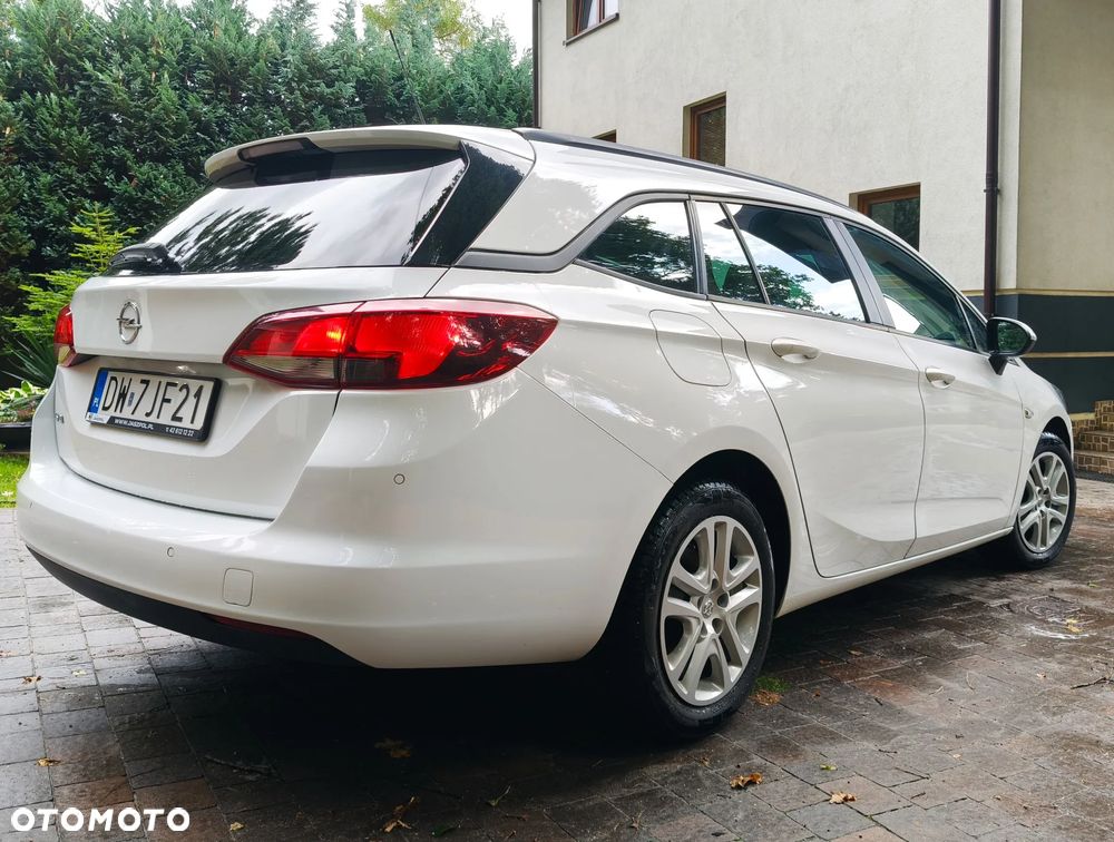 Opel Astra 1.2 T Edition S&S - 8