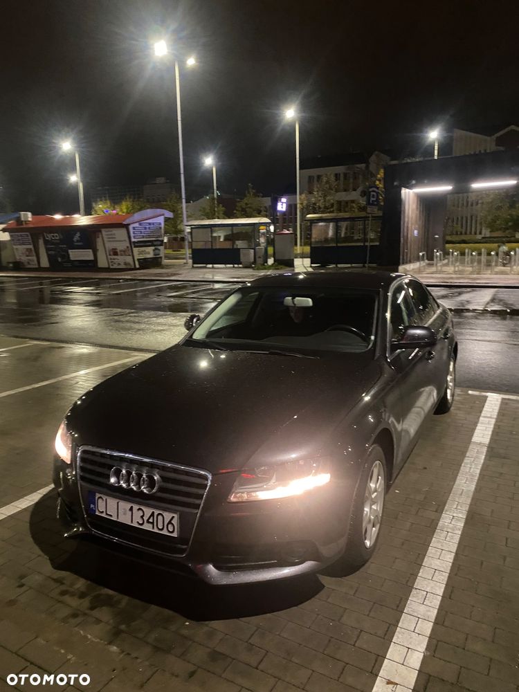 Audi A4 Limousine - 36