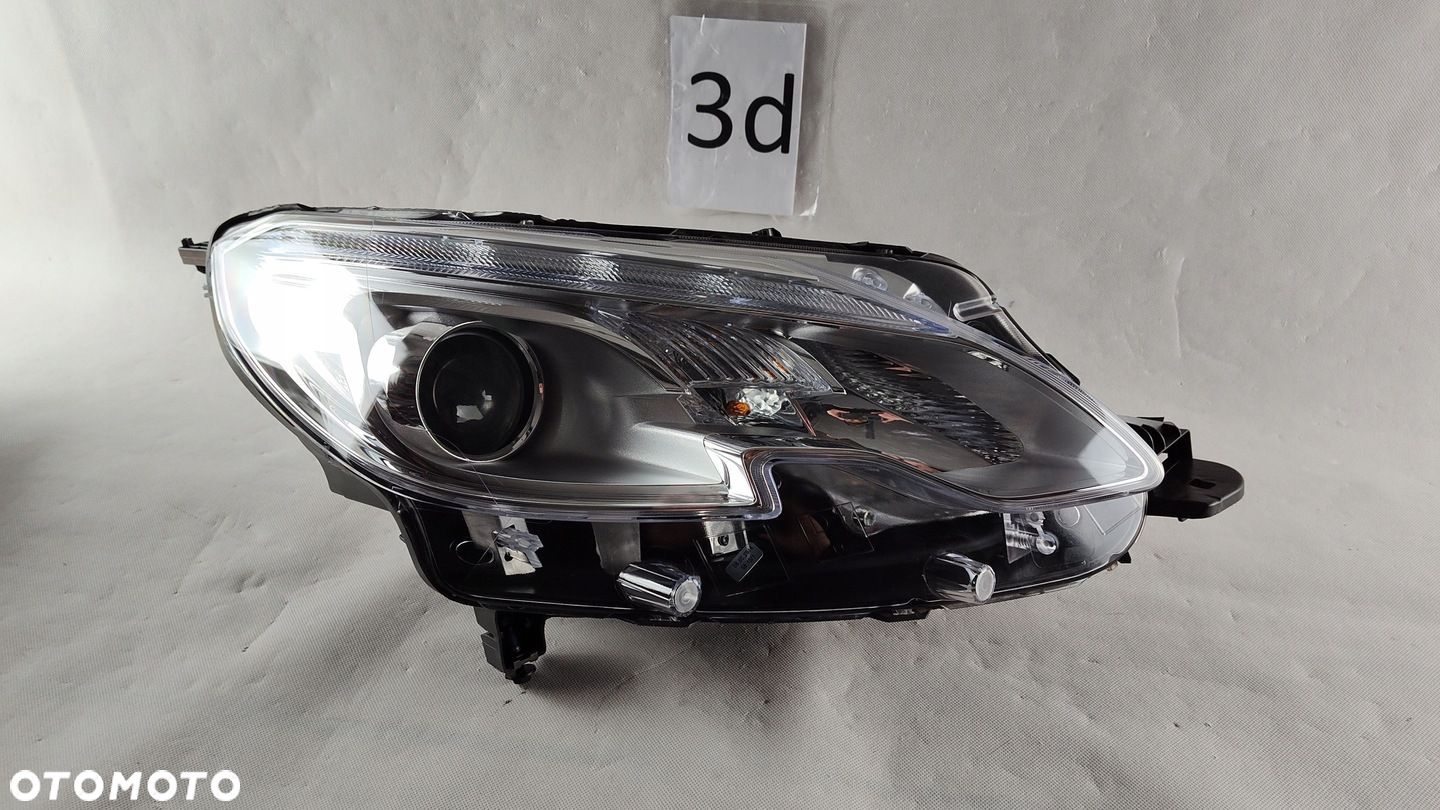 PEUGEOT 208 REFLEKTOR LED PRAWY SOCZEWKA LAMPA PRAWA - 1