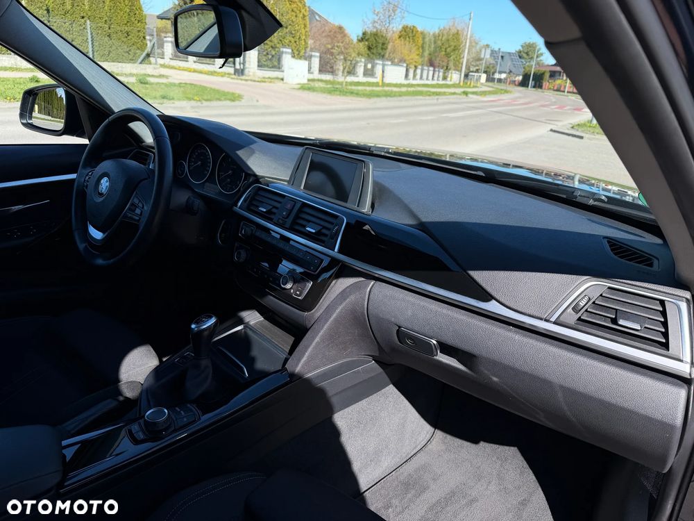 BMW Seria 3 316d Sport Line Shadow - 11