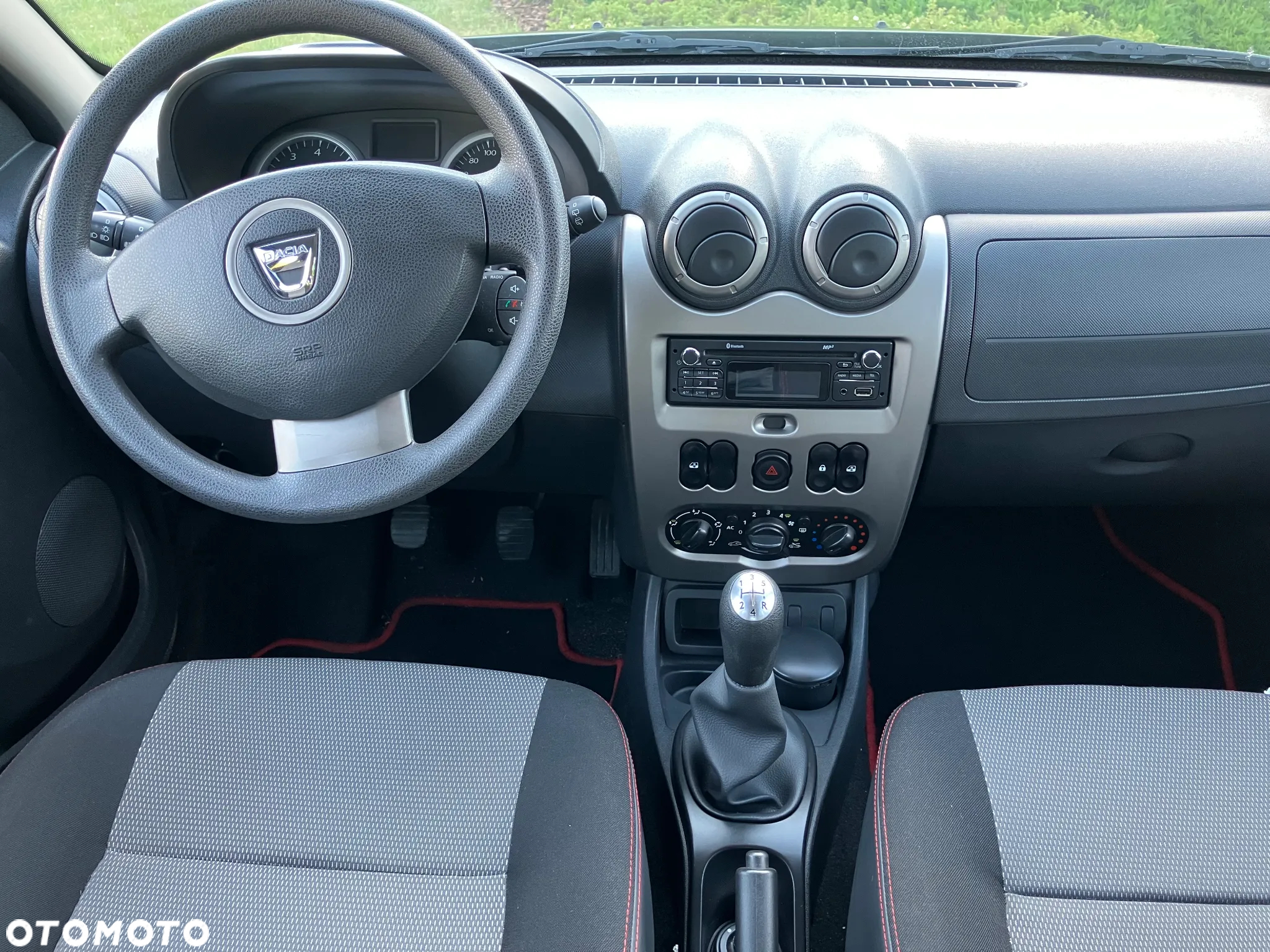 Dacia Duster 1.6 Laureate - 5