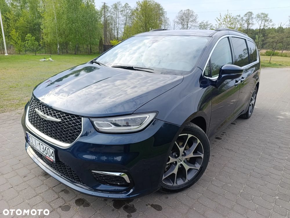 Chrysler Pacifica - 17