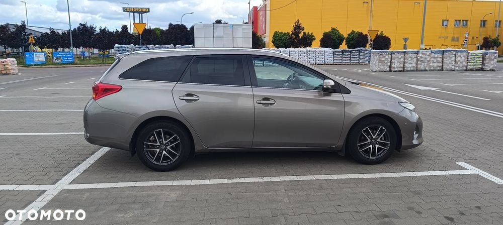 Toyota Auris - 6