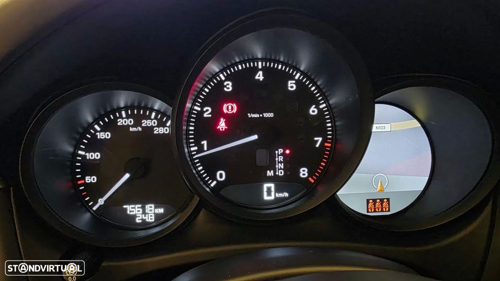 Porsche Macan T - 39