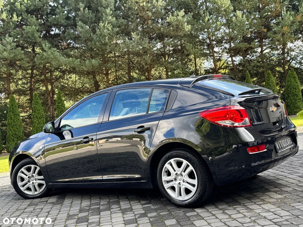 Chevrolet Cruze 1.8 LT - 13