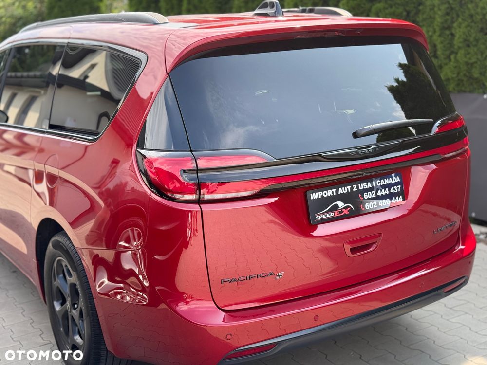 Chrysler Pacifica - 8
