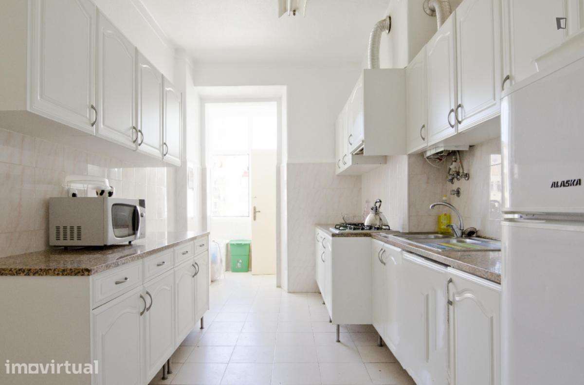 Quarto - localizado em Saldanha Lisbon - Grande imagem: 4/22