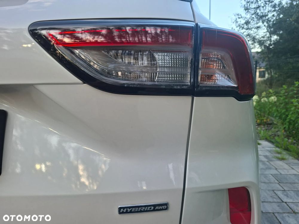 Ford Kuga 2.5 Duratec FHEV ST-LINE X - 12