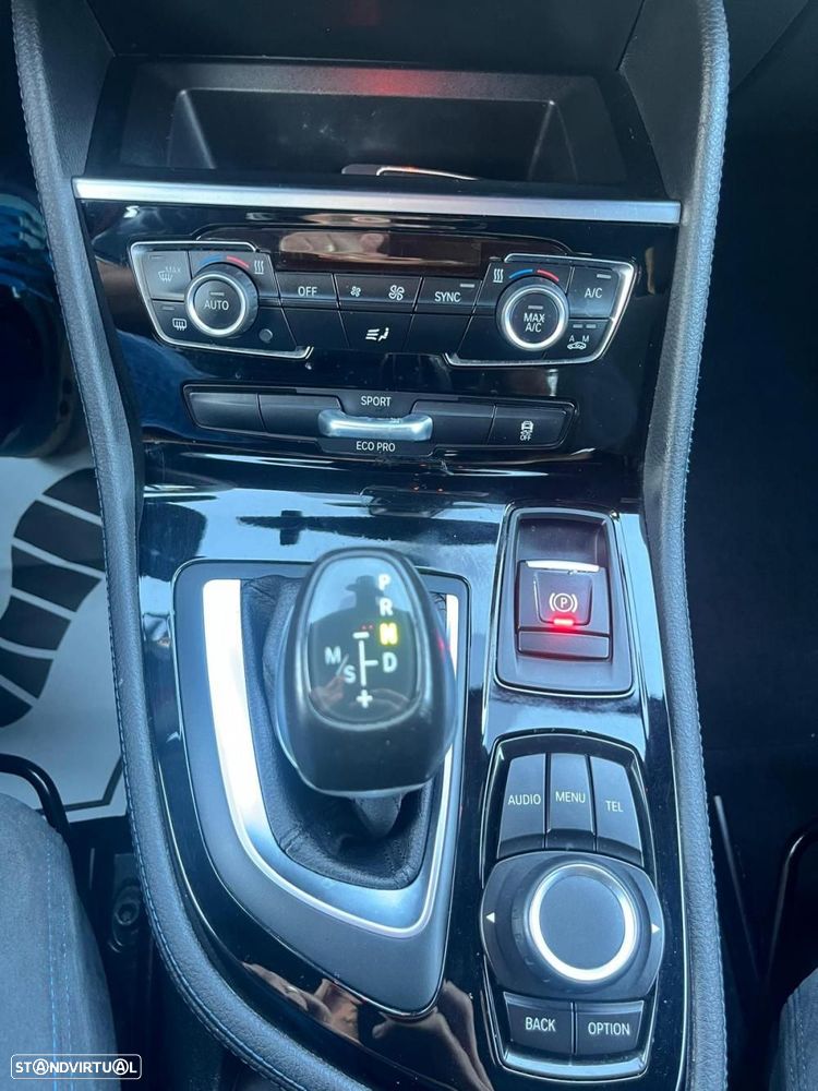 BMW 218 Active Tourer d Pack M Auto - 12