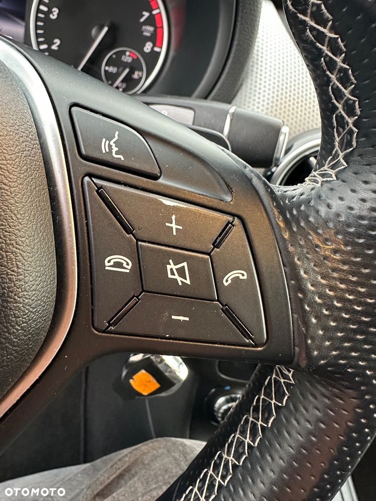 Mercedes-Benz Klasa B 200 7G-DCT UrbanStyle Edition - 18