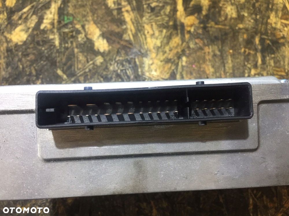 audi a4 b8 a5 wzmacniacz bang olufsen 8t0035223s - 6