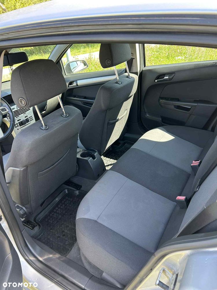 Opel Astra - 8