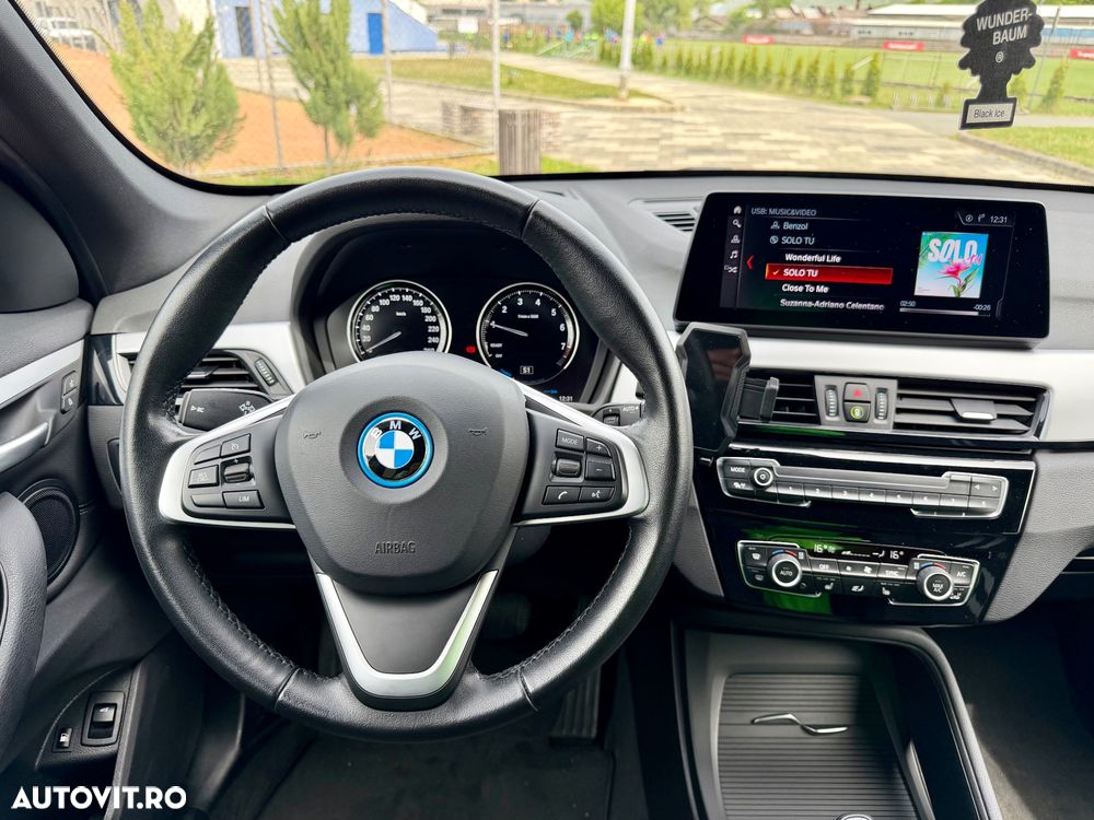 BMW X1 - 32