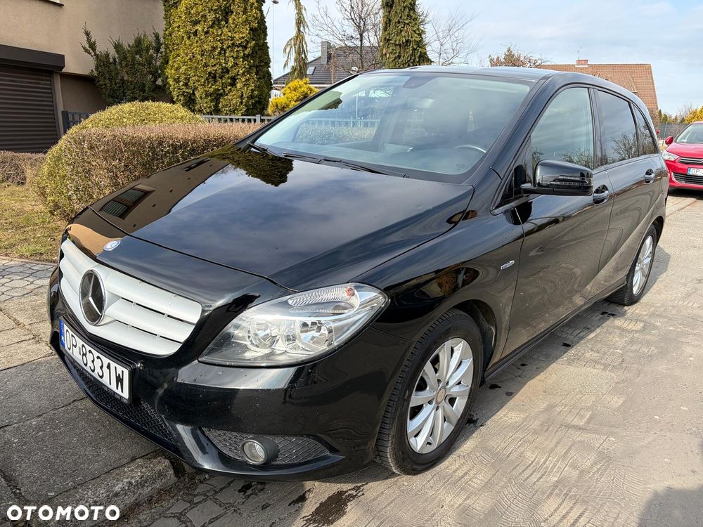 Mercedes-Benz Klasa B 180 (BlueEFFICIENCY) - 1