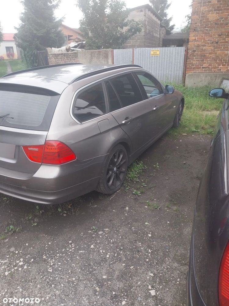 BMW Seria 3 318d - 3