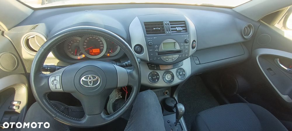 Toyota RAV4 2.0 4x4 Automatik Sol - 12
