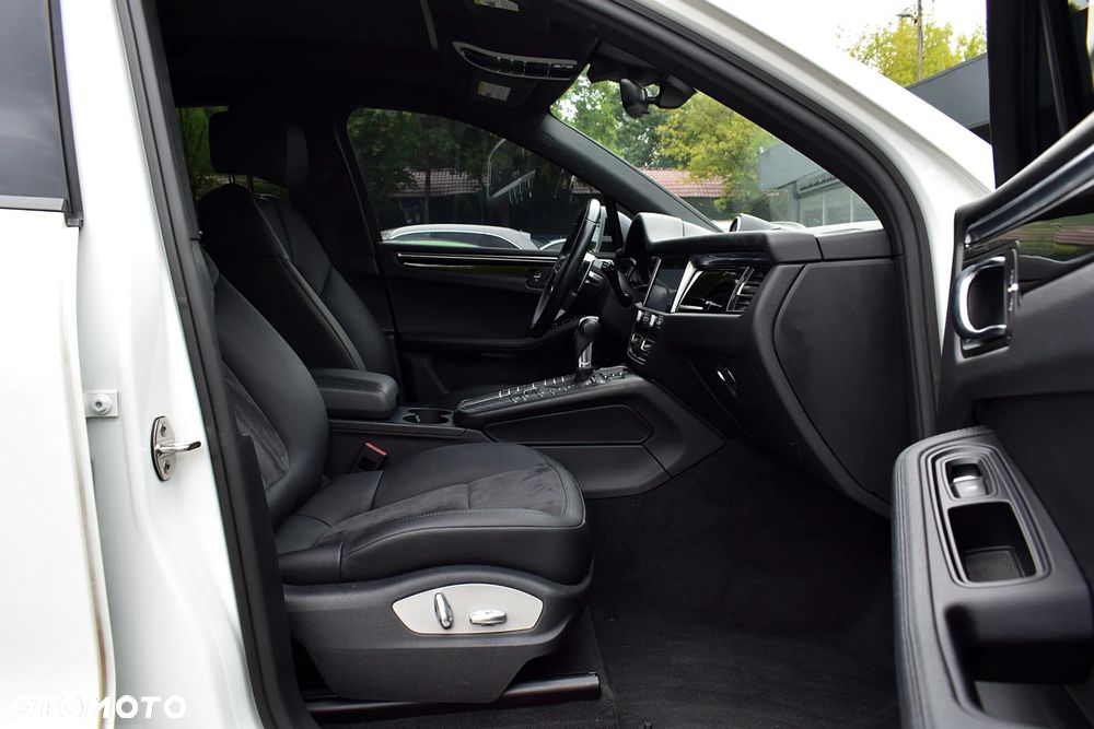Porsche Macan Standard - 11