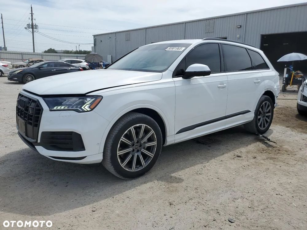 Audi Q7 - 1