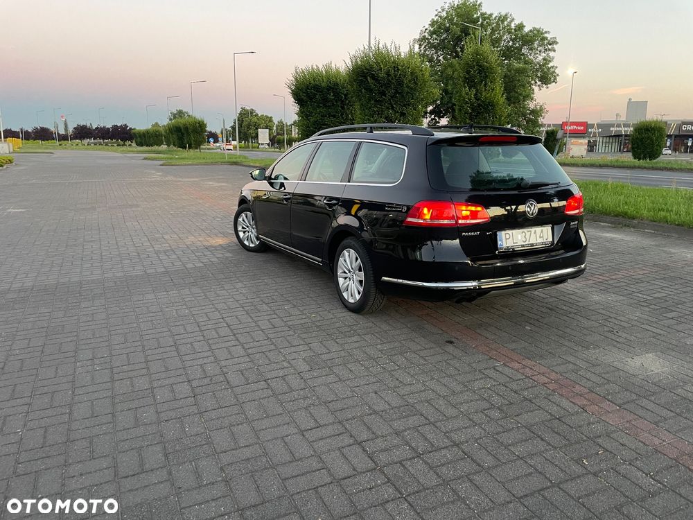 Volkswagen Passat 2.0 TDI DPF BlueMotion Technology Comfortline - 5