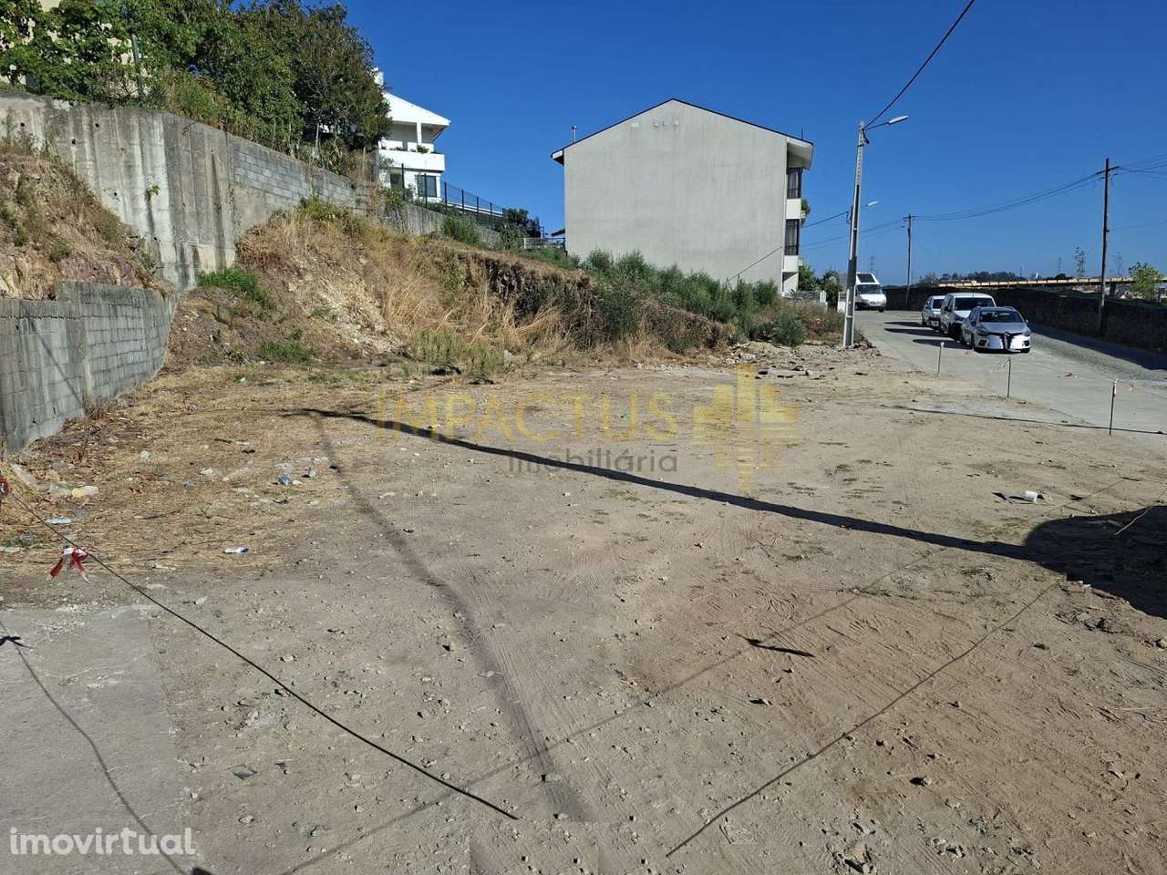 Lote para Moradia de 3 Frentes - Grande imagem: 5/7