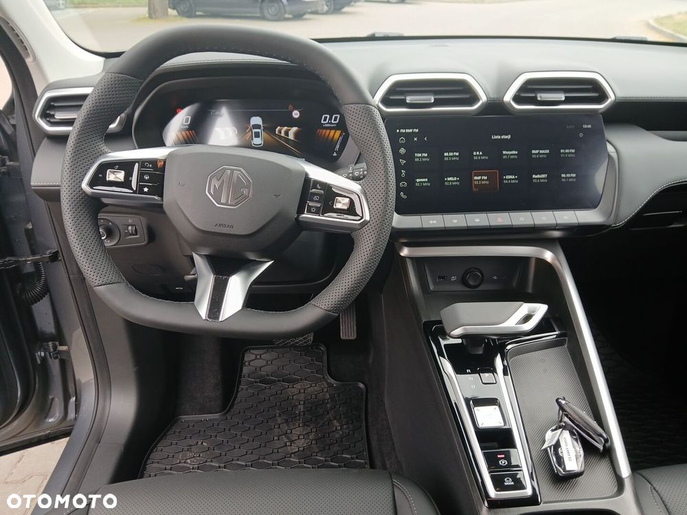 MG ZS Hybrid+ - 14