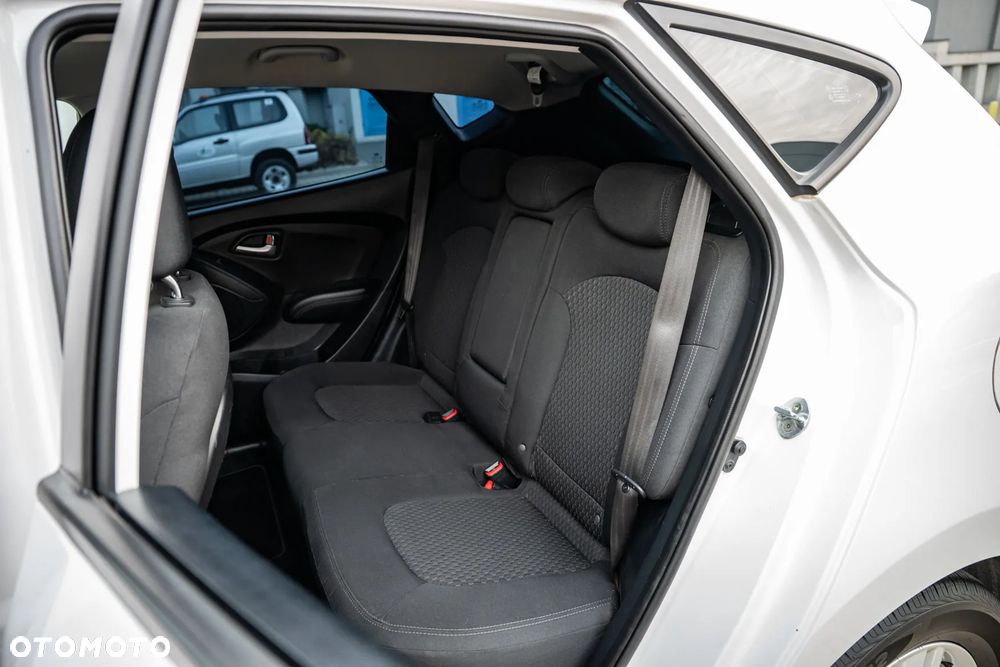 Hyundai ix35 1.6 2WD UEFA EURO 2012 Edition - 13