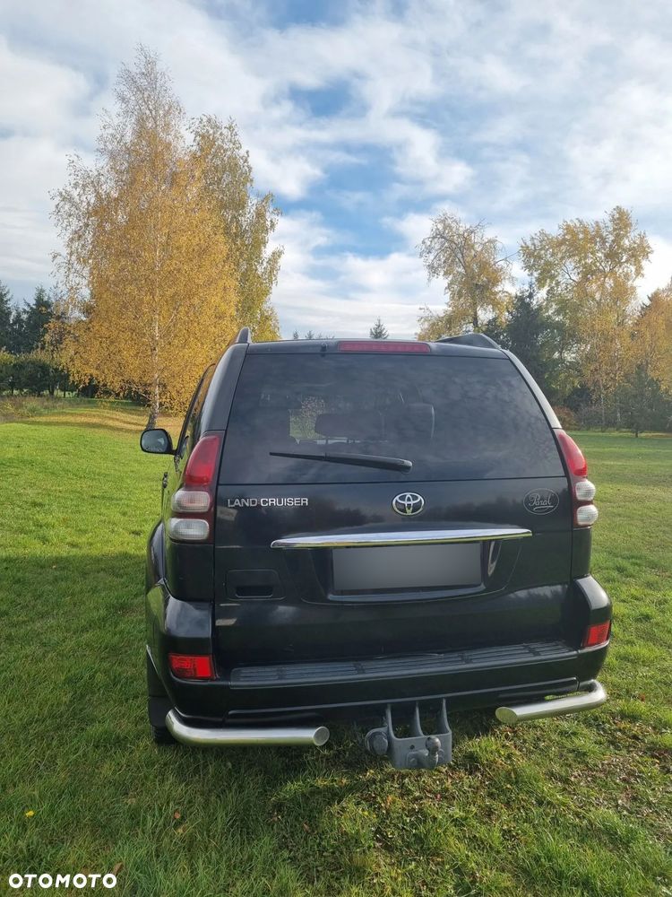 Toyota Land Cruiser - 7