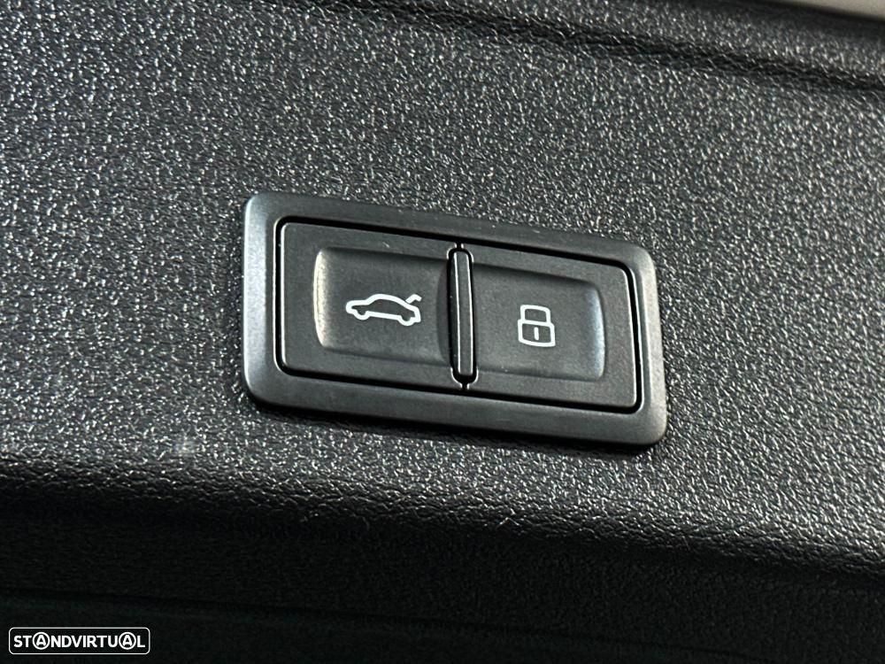 Audi A4 Avant 40 TDI quattro S line S tronic - 55