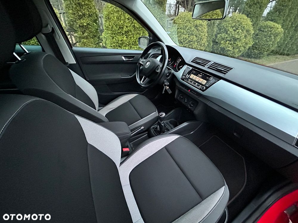 Skoda Fabia 1.2 TSI Cool Edition Red & Grey - 7