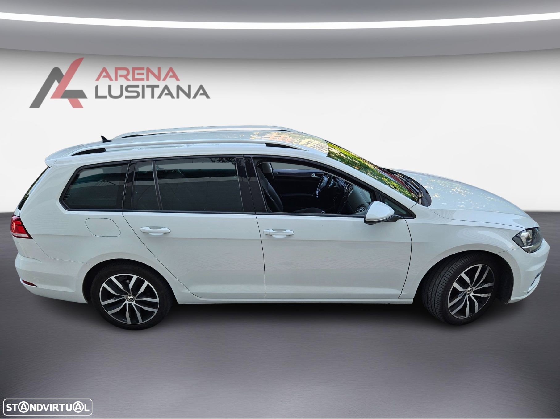 VW Golf Variant 1.6 TDi Confortline - 8