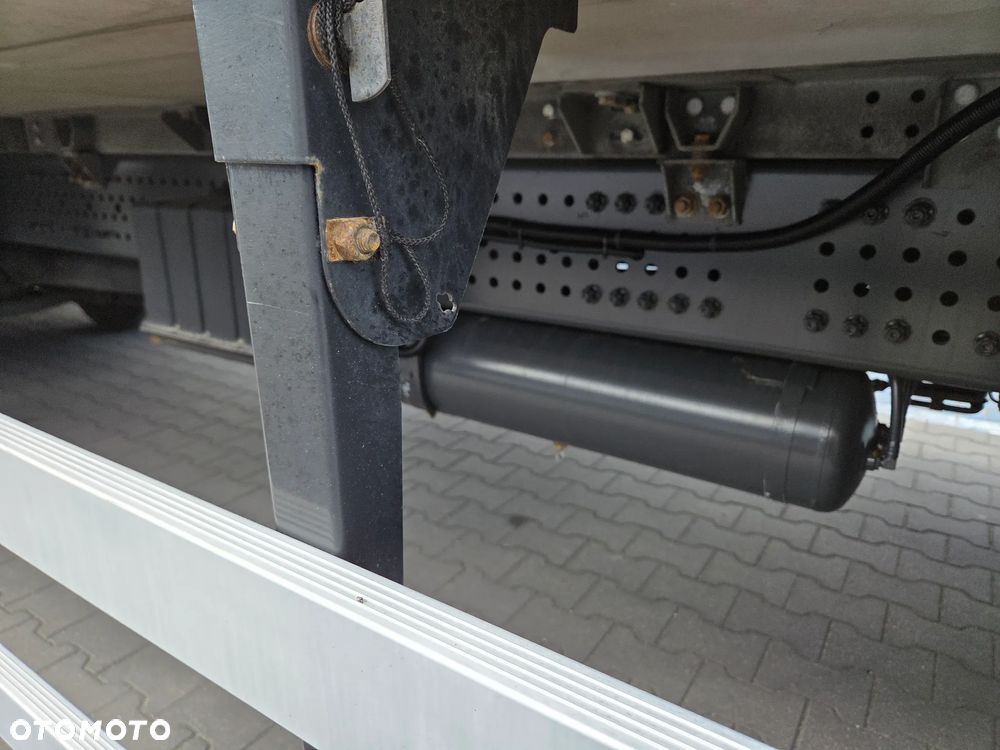 Mercedes-Benz Actros 2553 - 16