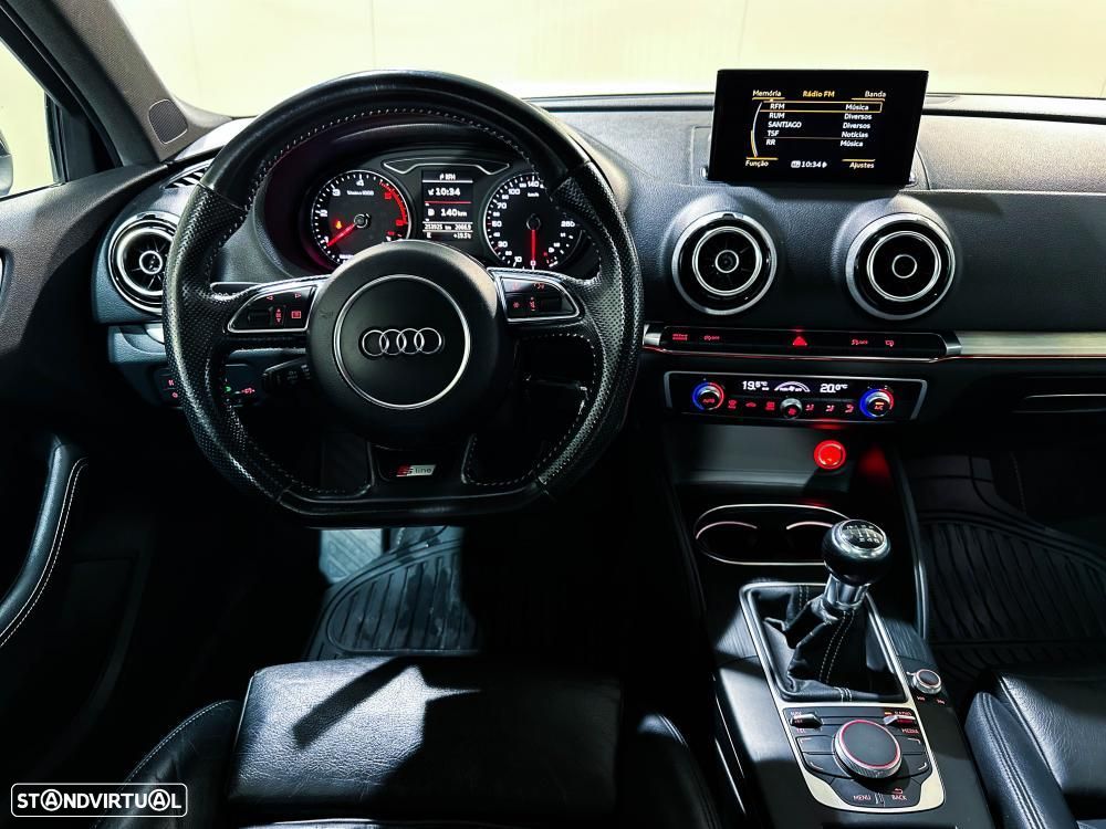Audi A3 Limousine 1.6 TDI S line Sport Pack - 16