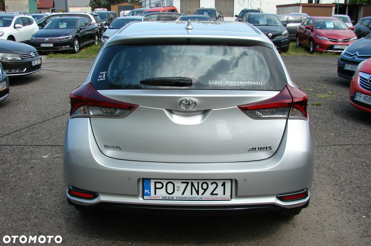 Toyota Auris - 14