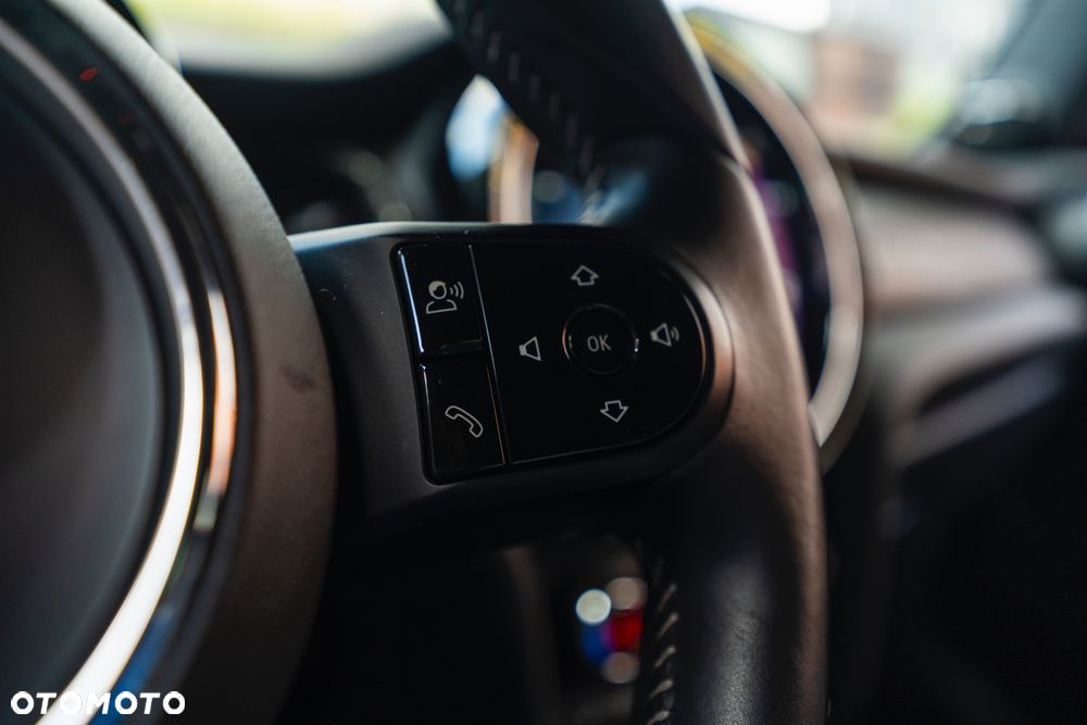 MINI Cooper SE Essential Trim - 33