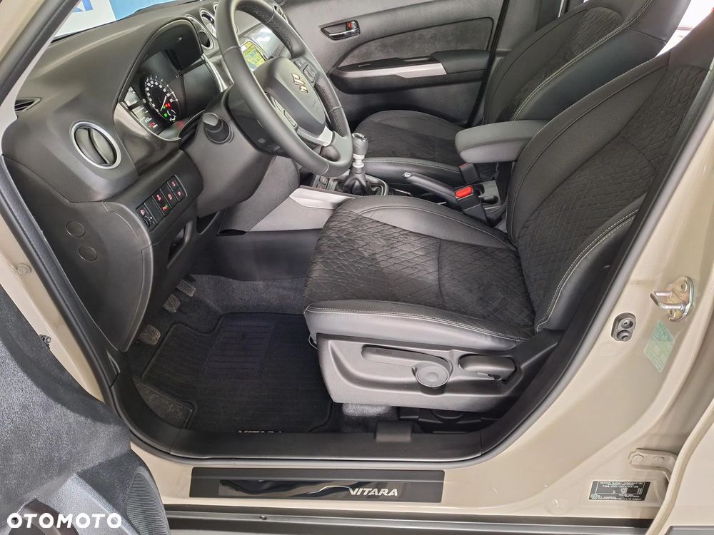 Suzuki Vitara 1.4 Boosterjet mHEV Elegance 2WD - 18