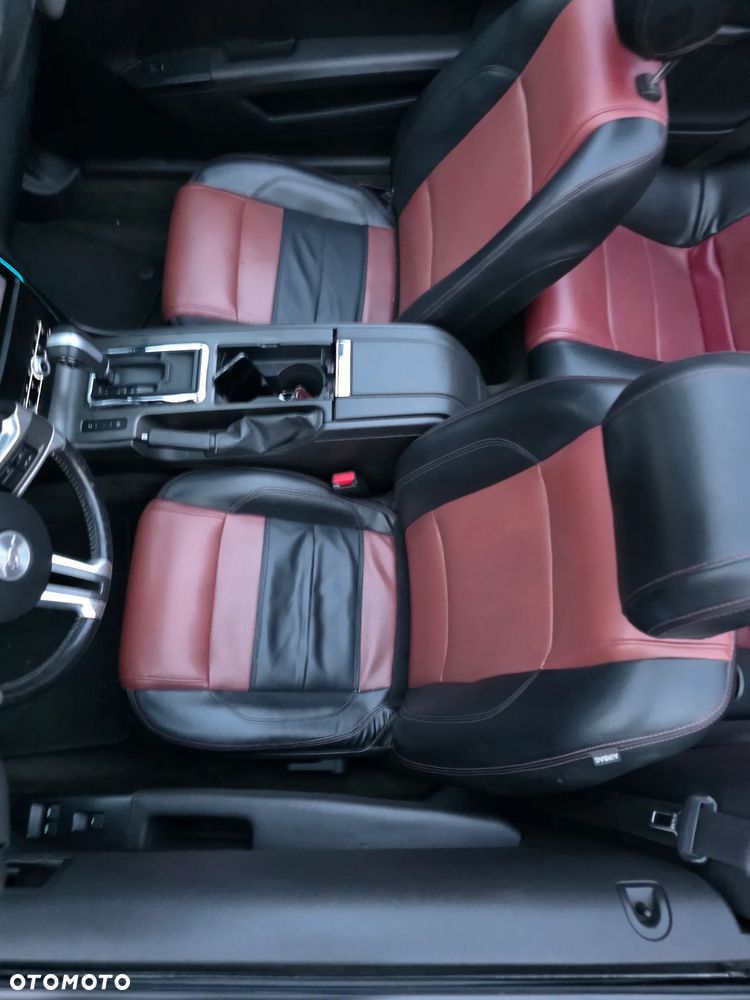 Ford Mustang 3.7 V6 Premium - 26