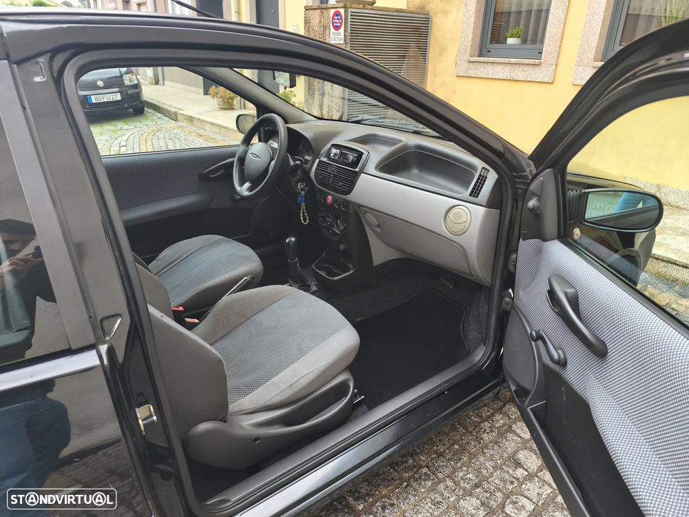 Fiat Punto 1.9 JTD HLX - 10