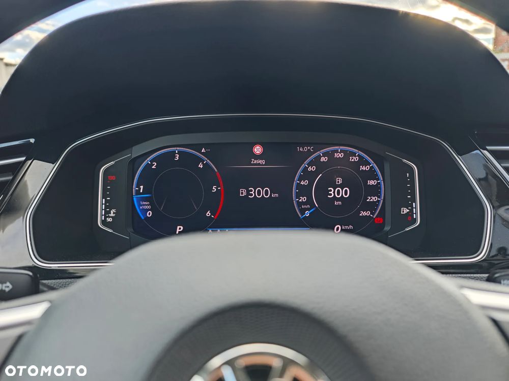 Volkswagen Passat 2.0 TDI Business DSG - 26