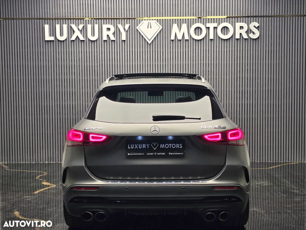 Mercedes-Benz GLA AMG 45 S 4MATIC+ AMG Speedshift DCT 8G - 35