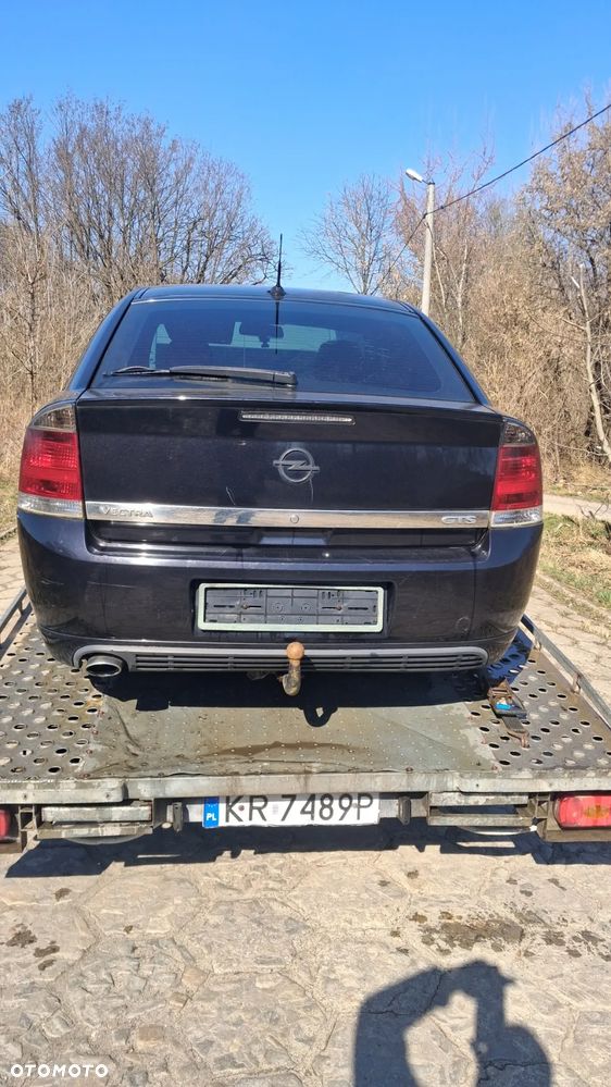 Na części OPEL VECTRA C GTS LIFT Silnik 1.9 CDTI 120KM Z19DT lakier Z20R Skrzynia M32 Maska Zderzak Drzwi Klapa Szyba Fotel Kanapa Lusterko Lampa Przód Tył Zestaw Komplet Błotnik Grill Atrapa Pas Boczki Kokpit Deska Rozdzielcza  Przełącznik Włącznik Sterownik Przewody Wiązka Instalacja Moduł Komputer Czujnik Listwa Pompa Alternator Wtryski Głowica Rozrusznik Kompresor Sprzęgło Dwumas  ABS Klimatyzacji Paliwa Wspomagania Kolektor Turbina Przepustnica Zawór Chłodnica Koło Hak Belka Sanki Zawieszenie Mcpherson Półoś Amortyzator Wydech Tłumik Zacisk Most - 6