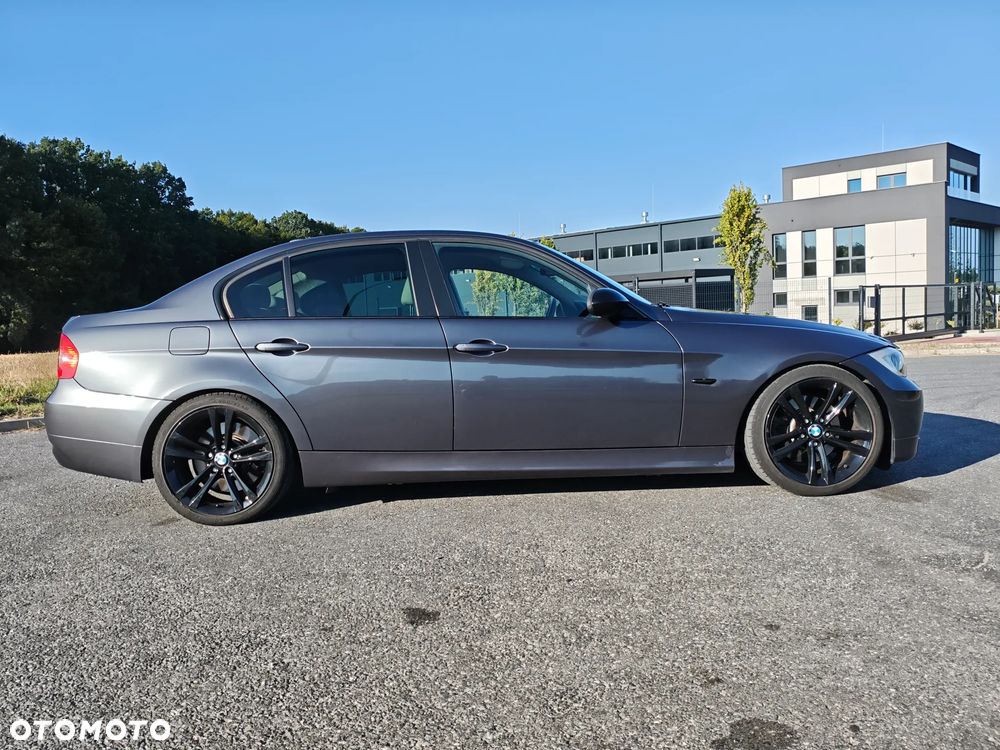 BMW Seria 3 330i - 5