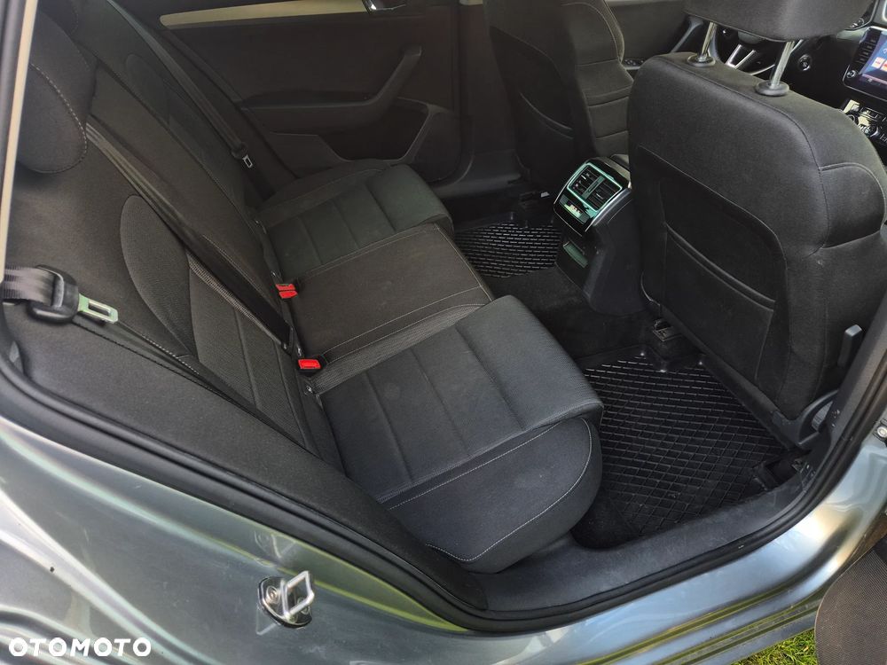 Skoda Superb 2.0 TDI Ambition - 9